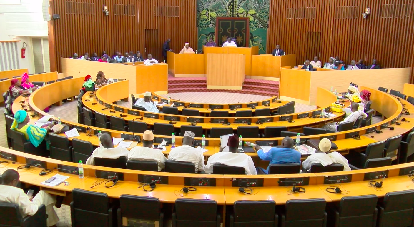 You are currently viewing Assemblée nationale : « Des millions de francs CFA proposés aux députés de Wallu Sénégal pour leur ralliement ».