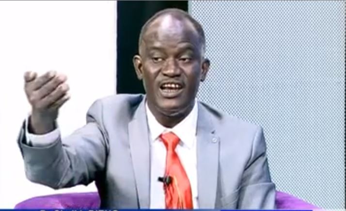 You are currently viewing Dr Cheikh Dieng démissionne du PDS pour ses divergences avec Karim Wade.
