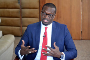 Lire la suite à propos de l’article Mamadou Kassé, l’ancien DG de la SN/HLM visé par une plainte pour …