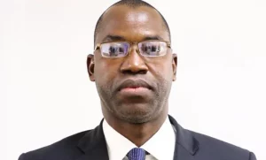 Lire la suite à propos de l’article Crise à Expresso : L’État du Sénégal intervient et rassure les agents.