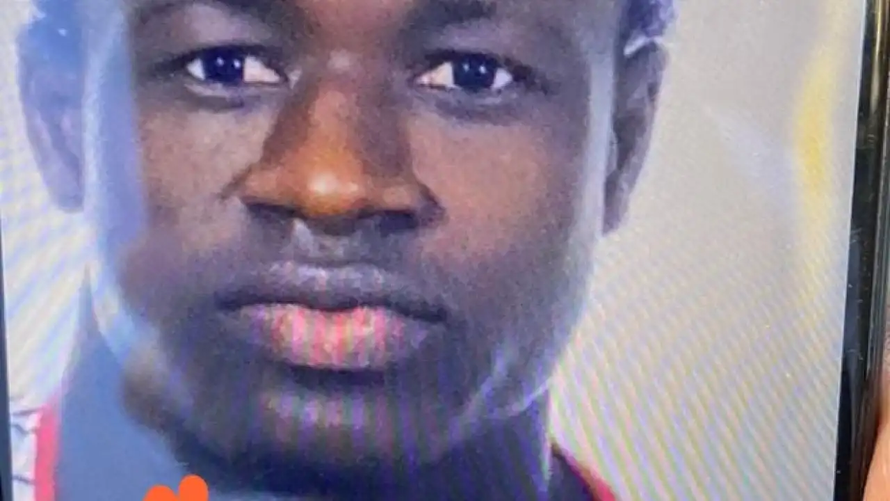 You are currently viewing Le corps sans vie de Mohamed Dramé arrive à l’aéroport Blaise Diagne ce Jeudi.