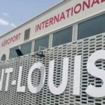 Lire la suite à propos de l’article Saint-Louis: L’aéroport international Ousmane Masseck Ndiaye sous les eaux.