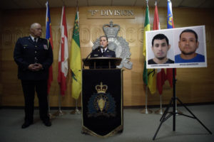 Lire la suite à propos de l’article Attaques au couteau au Canada : au moins 10 morts et 15 blessés.