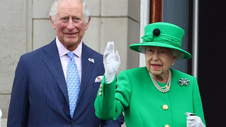You are currently viewing Charles III, nouveau roi de 73 ans après la mort de sa mère Elizabeth II.