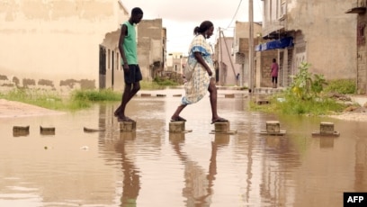 You are currently viewing Pluies à Dakar: Un jeune garçon,  d’une dizaine d’années, meurt électrocuté.