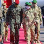 Lire la suite à propos de l’article Réunion Extraordinaire: Un duel à distance entre les colonels Goïta-Doumbouya et la CEDEAO.