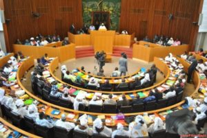Lire la suite à propos de l’article Direct – Assemblée Nationale: Election des Présidents de Commissions Parlementaires – Public TV.