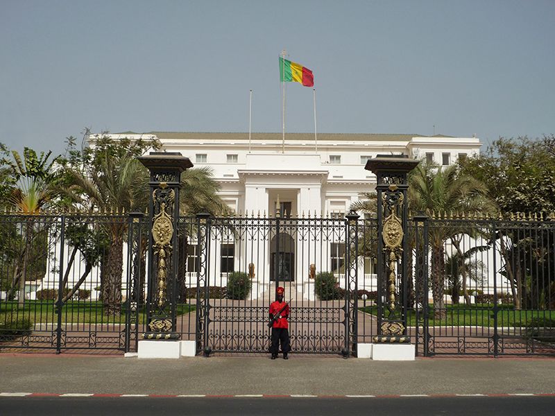 You are currently viewing Direct Palais: Nomination Premier Ministre, Nouveau Gouvernement, Macky Sall déjà arrivé.