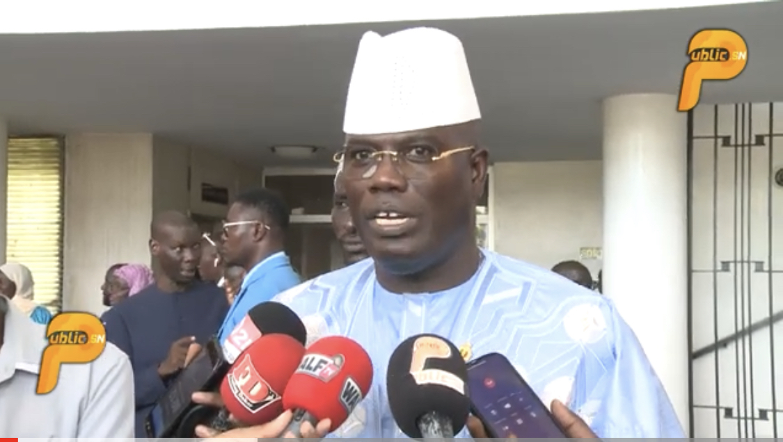 You are currently viewing Blocage de l’Assemblée nationale: La réaction du député Abdou Bara Doly Mbacké.