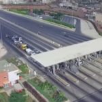 Lire la suite à propos de l’article Autoroute: Un camion d’ordures chute sur le pont de la Vdn.