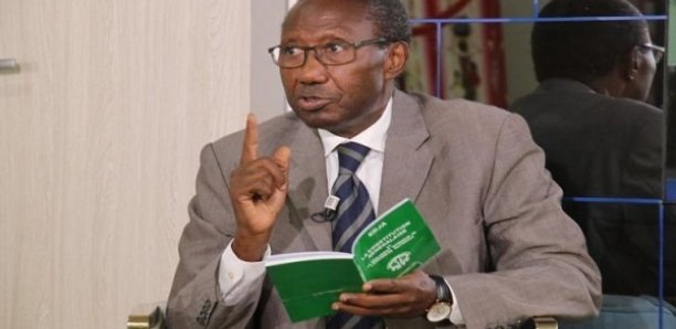 You are currently viewing Me Doudou Ndoye: “Personne ne peut faire trois (03) mandats consécutifs”.