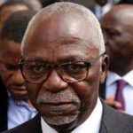 Lire la suite à propos de l’article Gabon: l’ancien président de l’Assemblée nationale arrêté avec des valises contenant plus d’un milliard CFA.