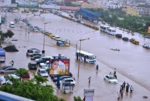 Lire la suite à propos de l’article Forte pluviométrie: Deux (02) morts annoncés à Dakar par le ministère de la femme.
