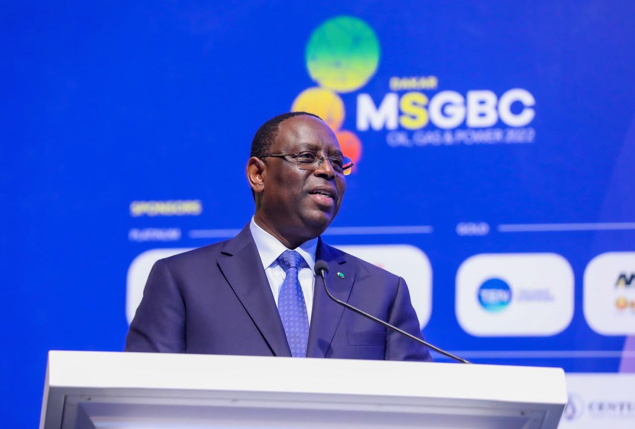 You are currently viewing Macky SALL: “Le virus (Covid) ne doit pas nous empêcher de progresser. Nous devons apprendre à le neutraliser”.