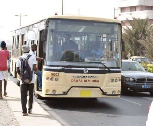 Lire la suite à propos de l’article Dakar Dem Dikk: Le Directeur général achète une voiture à 85 millions de francs CFA.