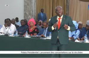 Lire la suite à propos de l’article Palais présidentiel : Suivez les concertations sur la vie chère
