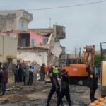 Lire la suite à propos de l’article Kaolack : Une dalle s’affaisse sur une famille, 2 personnes encore sous les décombres.
