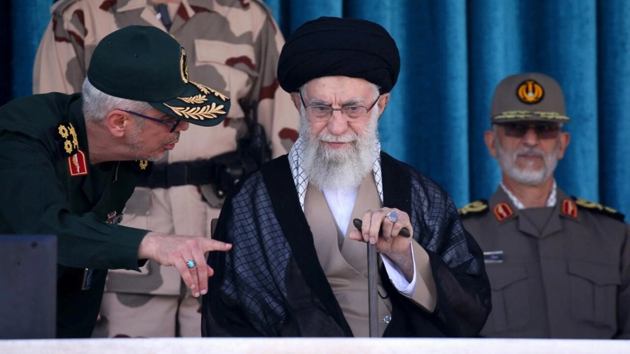 You are currently viewing Manifestations en Iran: l’ayatollah Ali Khamenei accuse les États-Unis et Israël