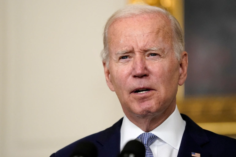 You are currently viewing Biden hausse le ton contre Riyad après la réduction de la production de pétrole.
