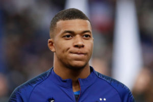 Lire la suite à propos de l’article Sport : Mbappé en veut à Neymar ?