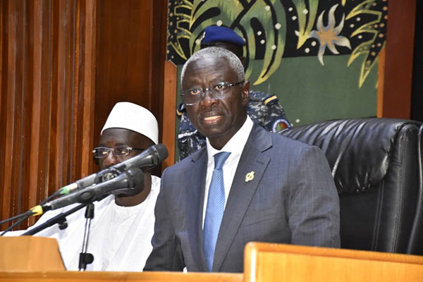 You are currently viewing Assemblée Nationale : Dr Amadou Mame Diop parle aux députés.