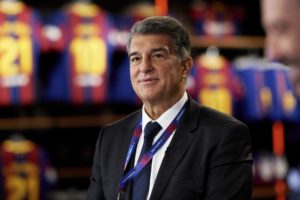 Lire la suite à propos de l’article Sport : Joan Laporta revient à la charge pour la super ligue européenne.