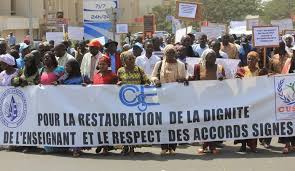 Lire la suite à propos de l’article Le SAES en ordre de bataille.