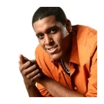 Lire la suite à propos de l’article Haïti: Sur internet, on pleure la disparition soudaine du chanteur Mikaben en plein concert.