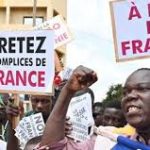 Lire la suite à propos de l’article Burkina Faso: Des manifestants exigent le départ des forces françaises.