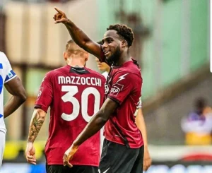 Lire la suite à propos de l’article Foot : Boulaye Dia encore buteur.