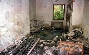 Lire la suite à propos de l’article Divorcé, il incendie la chambre de son ex épouse.