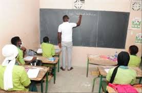 Lire la suite à propos de l’article Education : Avec de faux diplômes, il enseigne la philosophie depuis 10 ans.