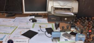 Lire la suite à propos de l’article L’imprimeur fabriquait des faux documents.