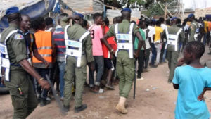 Lire la suite à propos de l’article Ziguinchor : La gendarmerie à pied d’œuvre contre le banditisme.