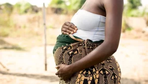 Lire la suite à propos de l’article Thiadiaye : Elle accouche et..tue son bébé.