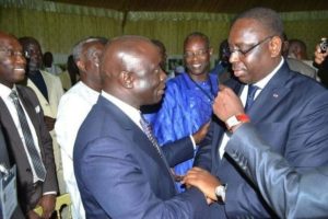 Lire la suite à propos de l’article Idrissa Seck : « En 2004, Macky m’a supplié de le laisser au poste de Ministre de l’intérieur »