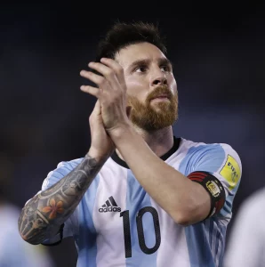 Lire la suite à propos de l’article Messi se retire de l’ équipe nationale après la coupe du monde.