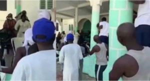 Lire la suite à propos de l’article Mosquée Sicap Karack : Un terrain d’entente a été trouvé.