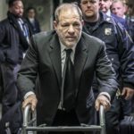 Lire la suite à propos de l’article À son deuxième procès, la défense d’Harvey Weinstein plaide la «promotion canapé».