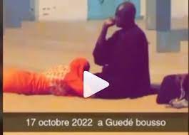 Lire la suite à propos de l’article Guédé Bousso, Touba : Une femme fouettée pour adultère. (vidéo)