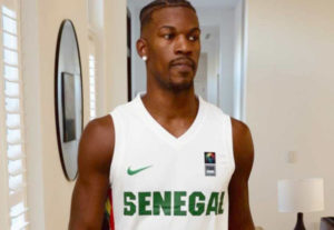 Lire la suite à propos de l’article NBA : La star Jimmy Butler soutient les lions.