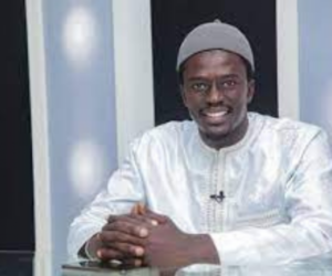 Lire la suite à propos de l’article <strong>Seydina Issa Laye Samb :Khalifa Sall peut se présenter en 2024.</strong>