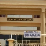 Lire la suite à propos de l’article Louga : Il imite le Ministre Moustapha Diop, escroque un commerçant et prend un an ferme.