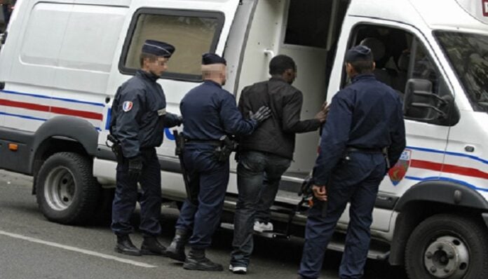 You are currently viewing Italie : Un compatriote mineur de 17 accusé de viol.