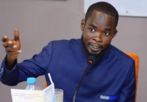 Lire la suite à propos de l’article Boubacar Ba : « Les propos de Yeewi Askan Wi sonnent la révolte…»