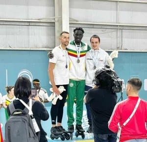 Lire la suite à propos de l’article Skate : Dame Fall remporte l’or en Argentine.