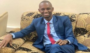 Lire la suite à propos de l’article L’ex Cpt Seydina Touré internationalise son combat.