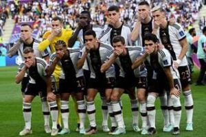 Lire la suite à propos de l’article Coupe du monde : gestes symboliques, prises de position… Vent de révolte contre la FIFA