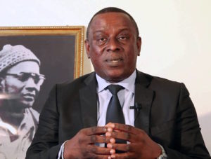 Lire la suite à propos de l’article Affaire Pape Alé : La conduite lâche de Gadio ( Par Momar Dieng).