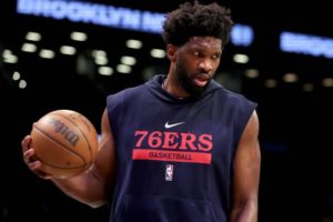 Lire la suite à propos de l’article NBA : Joël Embiid réalise un exploit avec 59 points.